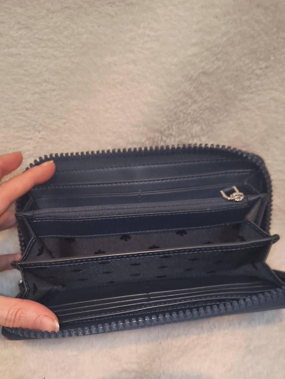 Kate Spade Jae Nylon Lip Print Large Continental Wallet - Picture 10 of 10